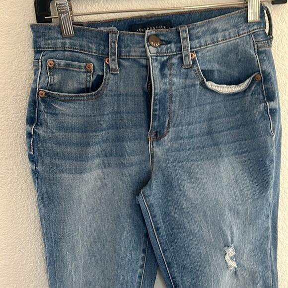 Aeropostale Jeans Womens Jegging Destroyed - Picture 2 of 16
